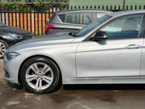 2017 BMW 3 Series 1.5 318i Sport Auto Euro 6 (s/s) 4dr in Silver — image 5