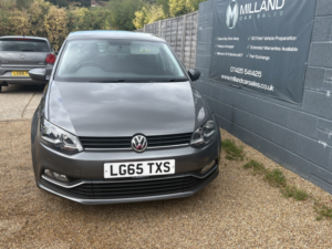 2015 Volkswagen Polo 1.2 Tsi Bluemotion Tech Sel in Grey — image 5