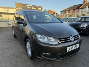 2014 Volkswagen Sharan 1.4 Tsi Comfort Line Blue Motion Fresh Import Verified Mile Finance Avb in Brown — image 2