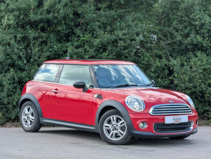 2012 MINI Hatch One 1.6 Full History 1 Elderly Owner 26k Panoramic Electric Sunroof in Red — image 1
