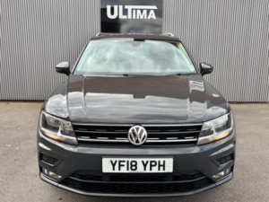 2018 Volkswagen Tiguan 2.0 Tdi Se Navigation 4motion Euro 6 (s/s) 5dr in Grey — image 3