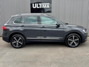 2018 Volkswagen Tiguan 2.0 Tdi Se Navigation 4motion Euro 6 (s/s) 5dr in Grey — image 6