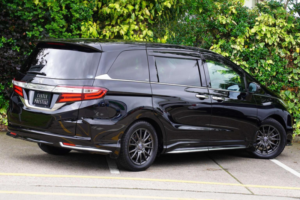 2014 Honda Odyssey 2.4 Absolute Ex 5dr 7 Seats in Black — image 4