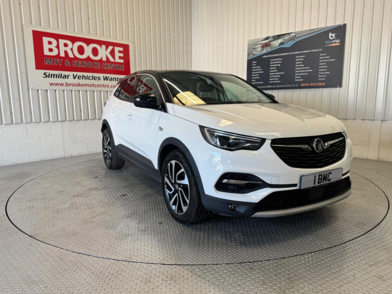 2018 Vauxhall Grandland X 1.2 Turbo Elite Nav Euro 6 (s/s) 5dr in White — image 1