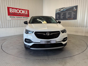 2018 Vauxhall Grandland X 1.2 Turbo Elite Nav Euro 6 (s/s) 5dr in White — image 5