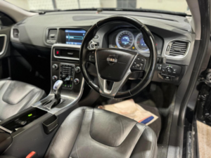 2013 Volvo S60 1.6 T4 R-Design Lux Nav Powershift Euro 5 4dr in Blue — image 2