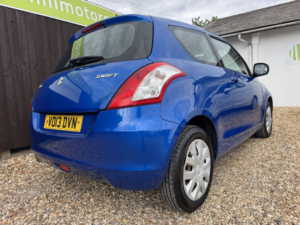 2013 Suzuki Swift 1.2 Sz2 in Blue — image 6