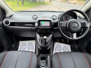 2014 Mazda Mazda2 1.3 Sport Colour Edition in Silver — image 3