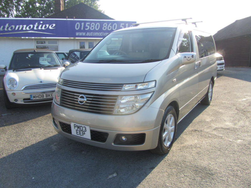 2003 Nissan Elgrand - in Silver — image 1