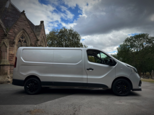 2017 Renault Trafic 1.6 Ll29 Dci 120 Business+ Euro 6 in Silver — image 5