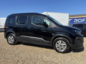 2025 Peugeot Rifter Wheelchair Accessible Vehicle Wav 1.5 Bluehdi Allure in Black — image 2