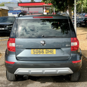 2017 Skoda Yeti 1.2 Tsi Se L in Grey — image 6