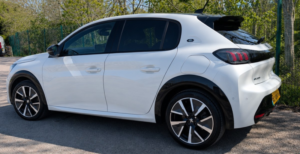 2021 Peugeot E-208 50kwh Gt Premium in White — image 3