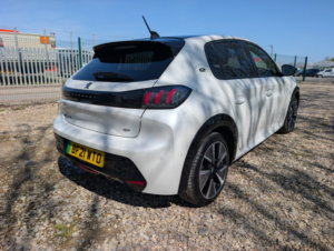 2021 Peugeot E-208 50kwh Gt Premium in White — image 6