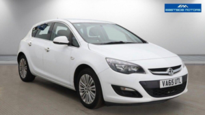 2016 Vauxhall Astra 1.6i Excite Euro 6 5dr in White — image 2