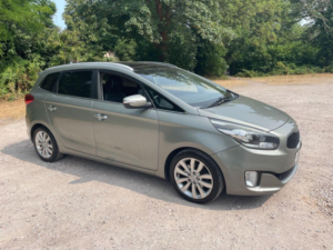 2015 Kia Carens 1.7 Crdi Ecodynamics 3 Euro 5 (s/s) 5dr in Silver — image 3