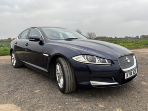 2014 Jaguar Xf 2.2d (200) Luxury S.e in Blue — image 2