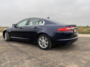 2014 Jaguar Xf 2.2d (200) Luxury S.e in Blue — image 5