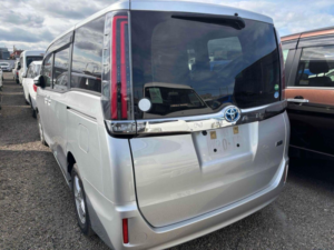 2020 Toyota Noah in Other — image 4
