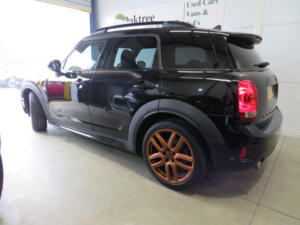 2020 MINI Countryman 2.0 Cooper S Sport Auto All4 Euro 6 (s/s) 5dr in Black — image 4