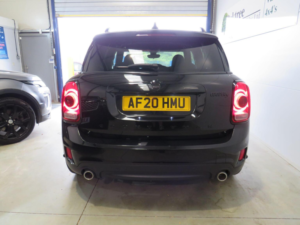 2020 MINI Countryman 2.0 Cooper S Sport Auto All4 Euro 6 (s/s) 5dr in Black — image 5
