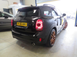2020 MINI Countryman 2.0 Cooper S Sport Auto All4 Euro 6 (s/s) 5dr in Black — image 6