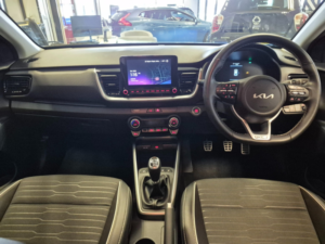 2024 Kia Stonic 1.0 T-Gdi Mhev Gt-Line S SUV 5dr Petrol Hybrid Manual Euro 6 (s/s) (98 Bhp) in Blue — image 3