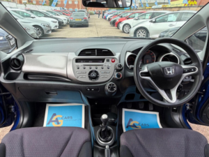 2010 Honda Jazz 1.2 I-Vtec S Euro 5 5dr in Blue — image 2