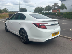2014 Vauxhall Insignia 2.0 Cdti Ecoflex Sri Vx Line Hatchback 5dr Diesel Manual Euro 5 (s/s) (163 Ps) in White — image 4