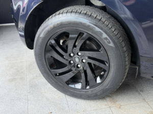 2021 Land Rover Range Rover Evoque 2.0 D200 Mhev R-Dynamic S Auto 4WD Euro 6 (s/s) 5dr in Blue — image 3