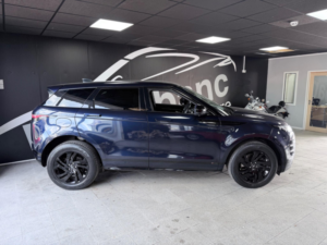 2021 Land Rover Range Rover Evoque 2.0 D200 Mhev R-Dynamic S Auto 4WD Euro 6 (s/s) 5dr in Blue — image 6
