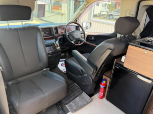2007 Nissan Elgrand Camper Van 4 Berth Luxury Pro Conversion in Grey — image 6