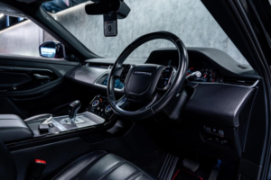 2019 Land Rover Range Rover Evoque 2.0 D180 S Auto 4WD Euro 6 (s/s) 5dr in Pink — image 2