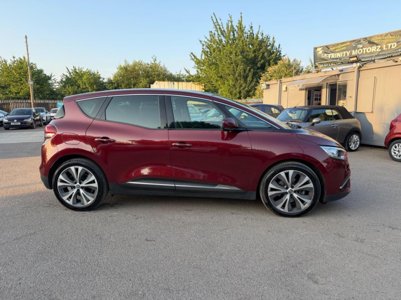 2017 Renault Scenic 1.6 Dci Dynamique S Nav Edc Euro 6 (s/s) 5dr in Red — image 1