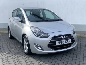 2015 Hyundai Ix20 1.6 Crdi Blue Drive Se 5-Door in Silver — image 6