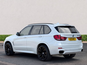 2018 BMW X5 3.0 M50d SUV 5dr Diesel Auto Xdrive Euro 6 (s/s) (381 Ps) in White — image 5