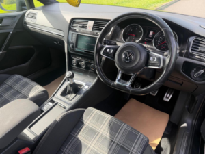 2015 Volkswagen Golf 2.0 Tdi Bluemotion Tech Gtd Euro 6 (s/s) 3dr in Grey — image 2
