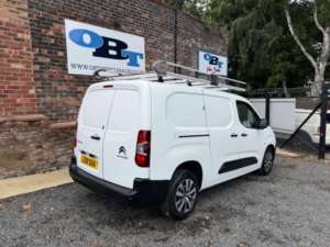 2019 Citroen Berlingo 1.6 Berlingo 950 Enterprise Blue Hdi S/s in White — image 3
