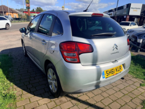2011 Citroen C3 1.4i Vtr+ Euro 5 5dr in Silver — image 2