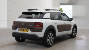 2014 Citroen C4 Cactus 1.2 Puretech Flair in White — image 6