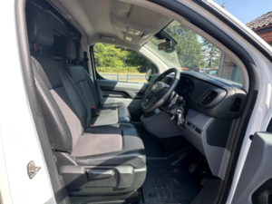 2020 Vauxhall Vivaro 1.5 Turbo D 2900 Dynamic L2 H1 Euro 6 (s/s) 6dr in White — image 2