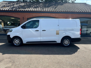 2020 Vauxhall Vivaro 1.5 Turbo D 2900 Dynamic L2 H1 Euro 6 (s/s) 6dr in White — image 4