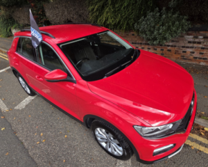 2018 Volkswagen T-Roc 1.5 Tsi Evo Se in Red — image 2