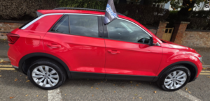 2018 Volkswagen T-Roc 1.5 Tsi Evo Se in Red — image 3