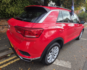 2018 Volkswagen T-Roc 1.5 Tsi Evo Se in Red — image 5