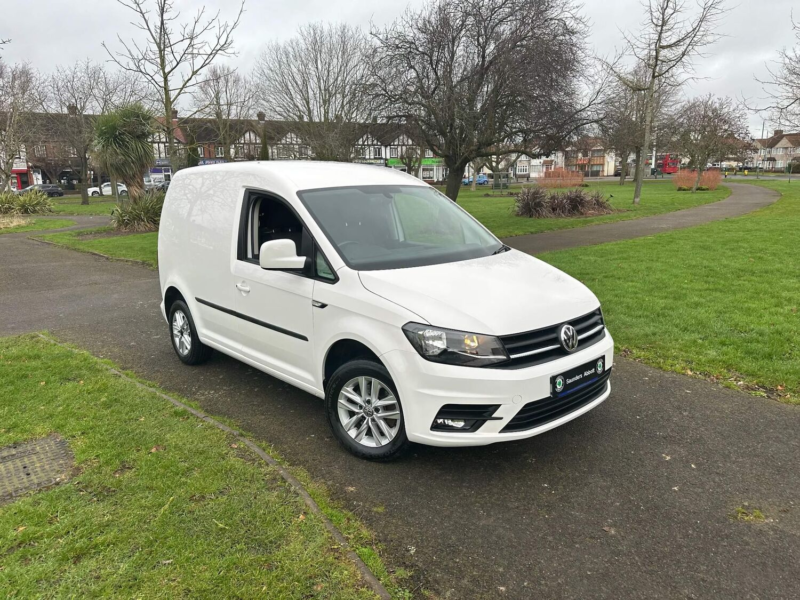 2018 Volkswagen Caddy 2.0 Tdi C20 Bluemotion Tech Highline Swb Euro 6 (s/s) 5dr in White — image 1