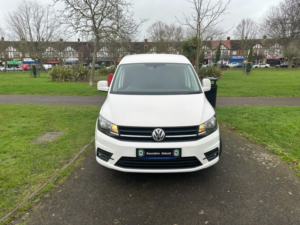 2018 Volkswagen Caddy 2.0 Tdi C20 Bluemotion Tech Highline Swb Euro 6 (s/s) 5dr in White — image 2
