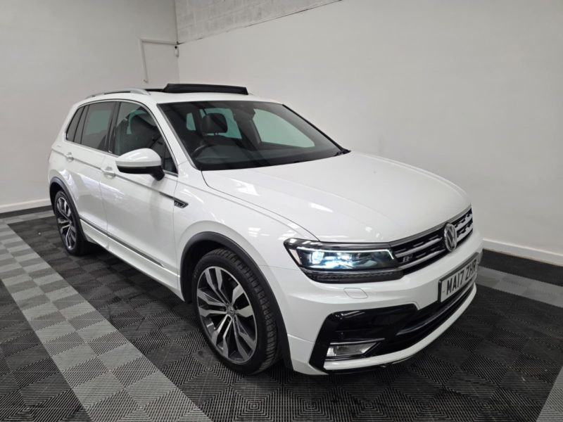 2017 Volkswagen Tiguan 2.0 Tdi Bluemotion Tech R-Line in White — image 1