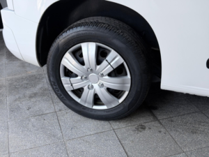 2020 Vauxhall Combo 1.6 Turbo D 2300 Sportive L1 H1 Euro 6 (s/s) 4dr in White — image 3