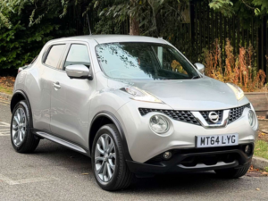 2014 Nissan Juke 1.6 Tekna SUV 5dr Petrol Xtron Euro 5 (117 Ps) in Silver — image 4